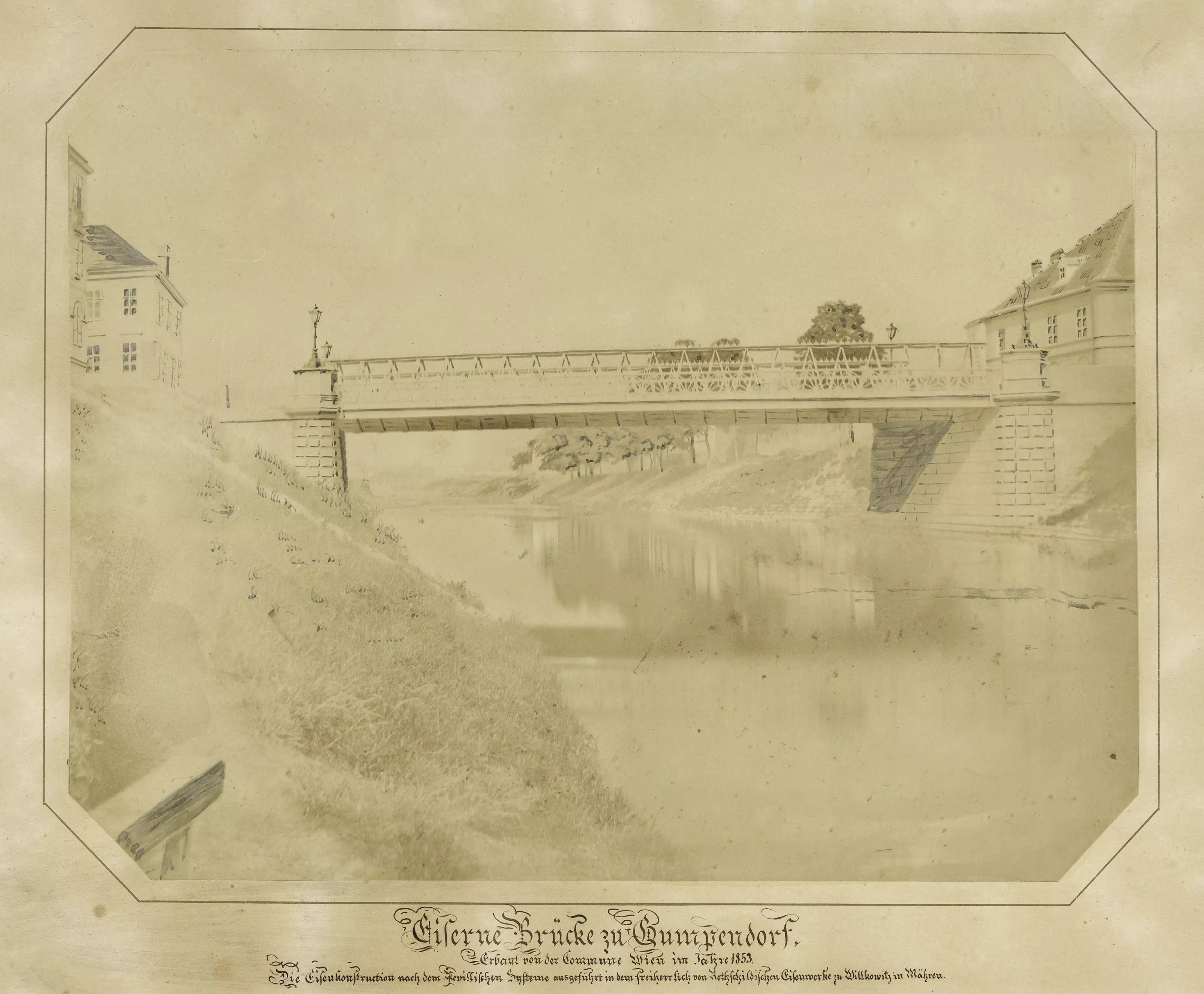 Verblasste schwarz/weiß Zeichung einer Brücke über einen Wasserlauf. 